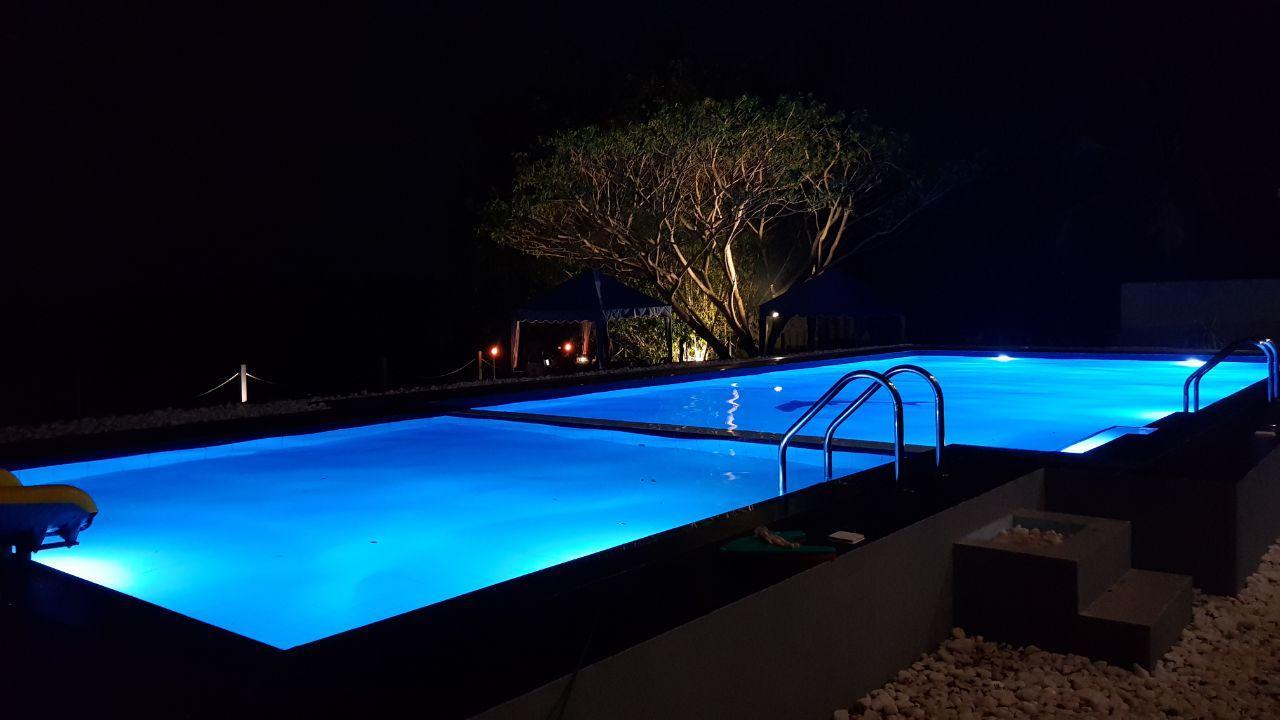 Grand Riverine Bed & Breakfast Kotugoda ภายนอก รูปภาพ